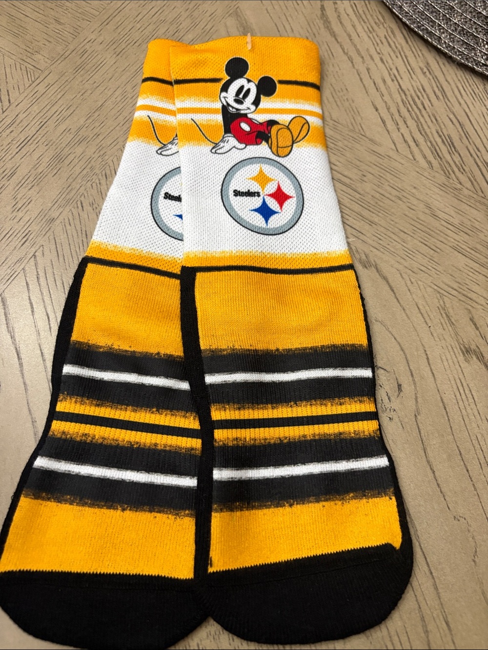 Pittsburgh Steelers x Mickey Mouse Men's Crew Socks - Yellow/Black